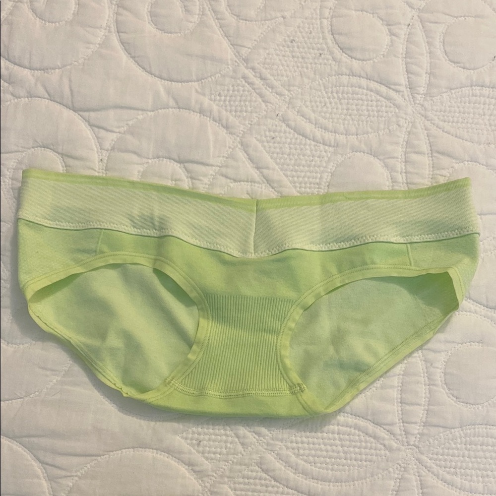 Aerie Lime Green Bottoms